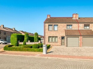 Charmante en perfect onderhouden woning met 3 slaapkamers...