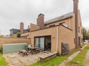 Ruime driegevelwoning in rustige doodlopende straat