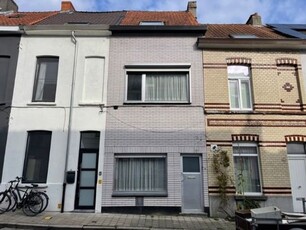 Uitstekend gelegen woning in Gent