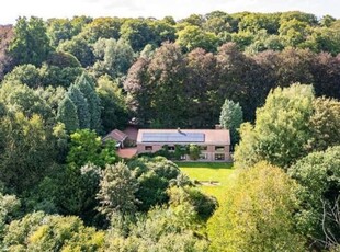 Uitzonderlijke villa met prachtige zichten op unieke ligging