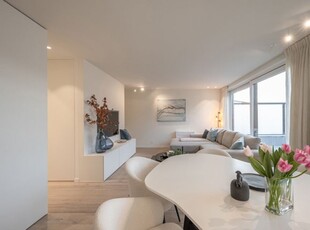 Penthouse met veel lichtinval op wandelafstand van de Zeedij