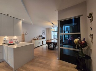 Uitzonderlijk Appartement met Privé Lift en Terras