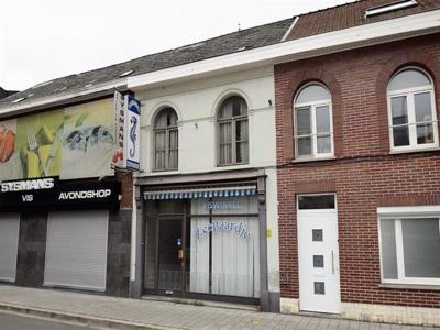 Commercieel pand in centrum Geel