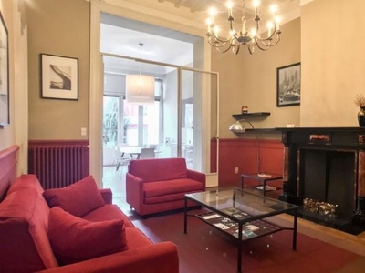 Beautiful 2-bedroom apartment for rent in European Quarter