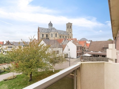 Duplex-appartement 2 slpk met zicht op basiliek Grimbergen