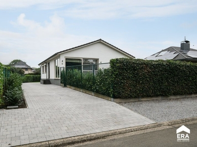 Gerenoveerde gelijkvloerse woning op mooi perceel te Genk