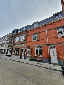 Rijhuis in één van de mooiste straten van Sint-Amandsberg