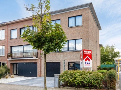 Ruime en charmante woning in Buizegem