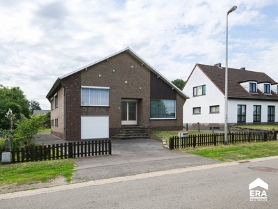 Te moderniseren woning met 3 slpks op 11a 82ca in Zonhoven