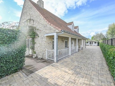 Wakkensteenweg 49, 8710 Sint-Baafs-Vijve, Wielsbeke