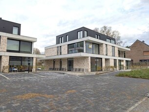 BEN-appartement met 2 slaapkamers, terras en garage