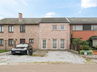 Knappe woning met 2 slaapkamers en tuin met zwemvijver