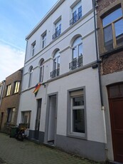 ruime en gemeubelde duplex-studio in centrum-Gent