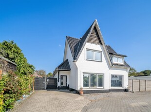 Charmante (HOB) woning met 4 slaapkamers en riant werkhuis!