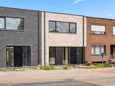 BEN-rijwoning onder registratierecht, met 3 kamers en tuin