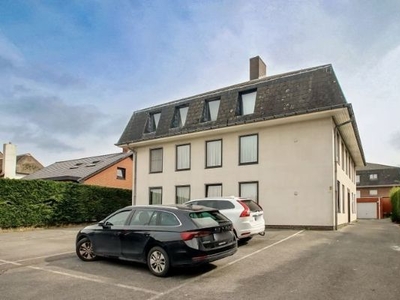 Nieuw gerenoveerd - gelijkvloers 1 slaapkamer appartement...