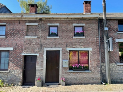 Klein huis met 2 slaapkamers en terras