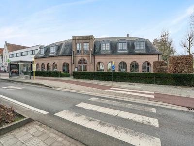 Handelspand met appartement