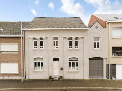 Klassevol gerenoveerde burgerwoning met studio, garage en m…