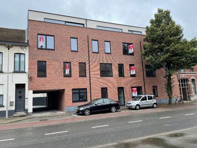 Nieuwbouwappartement met drie slaapkamers en tuin