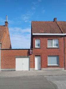 Instapklare woning met garage en zongerichte tuin