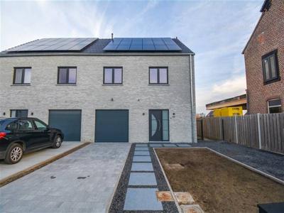 Energiezuinige woning met 4 slaapkamers op centrale locatie