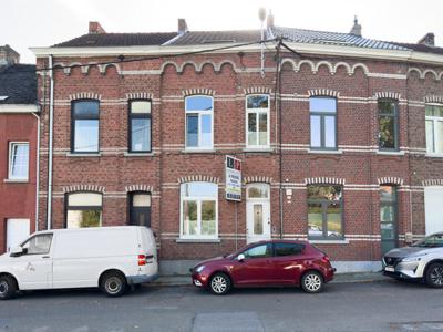 NIVELLES - charmant WOONHUIS (3 SLAAPKAMERS/SDB/KANT) EPB B