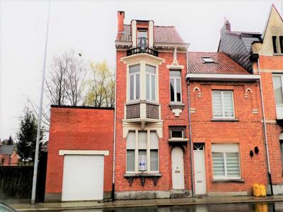 Ruime herenwoning met 4 slpks, tuin en garage