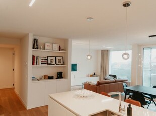 GEMEUBELD - Recent apartement met 11 meter gevelbreedte!