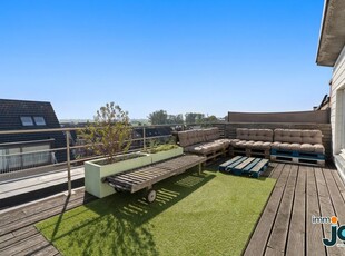 Instapklaar penthouse te Mariakerke met groot terras, zee...