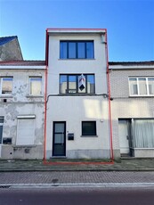 MOOIE WONING (132m²) MET 3 SLAAPKAMERS EN DAKTERRAS.