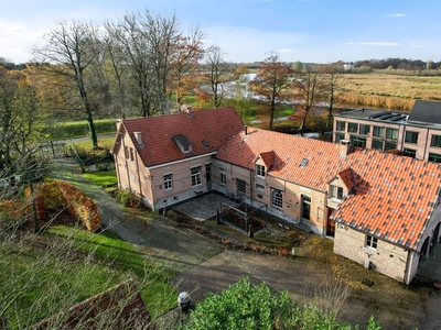 Exclusieve Gemeubileerde hoeve op een prachtig natuur domein