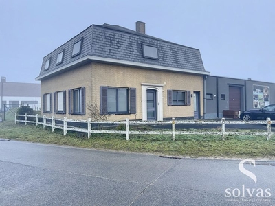 Ruime woning met 4 slaapkamers!