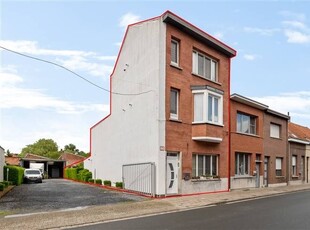 Instapklare woning met 5 slaapkamers, 4 badkamers en 3 keuke