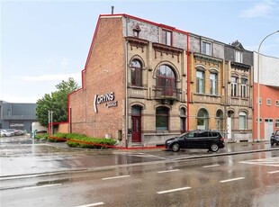 Karaktervolle herenwoning (246m²) voorzien van alle comfort!