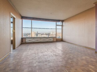 Te renoveren appartement (1slpk) met fenomenaal uitzicht