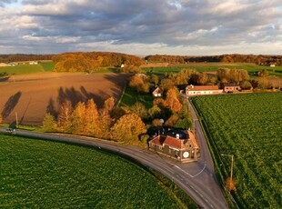 Verhuurde horecazaak in landelijke omgeving met veel parking