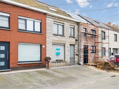 Huis te koop Oostrozebeke