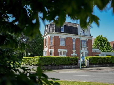 Bourgeois huis aan de rand van de stad!