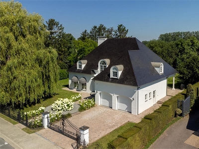 Villa te koop Maasmechelen