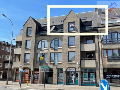 Centraal gelegen ruim 2 slpk appartement met 2 terrassen ...