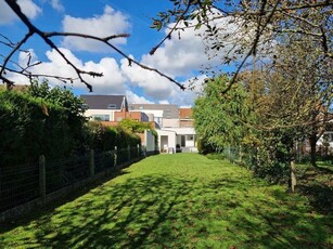 Gelijkvloerse woning 1 slaapkamer, bureau, terras en tuin