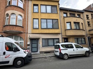 Te huur: ruim appartement met tuin in centrum Aalst!