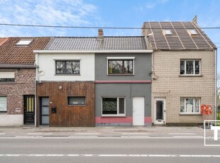 Te renoveren woning op centrale locatie te Heusden!