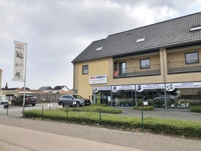 Duplex-app met leuk terras en 2 slpk's in Paal (Beringen)