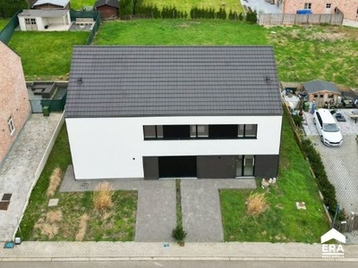 Modern afgewerkte nieuwbouwwoning met 3 slpks te Heers.