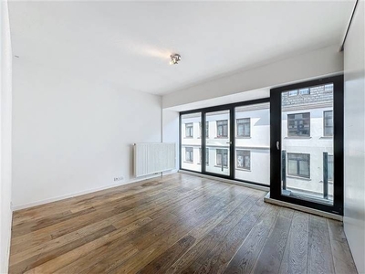 Grand-Place, lichte studio met balkon